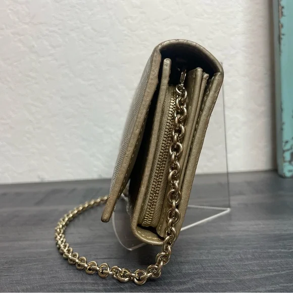 EUC Gucci Gold Imprime GG WOC - Picture 5 of 16